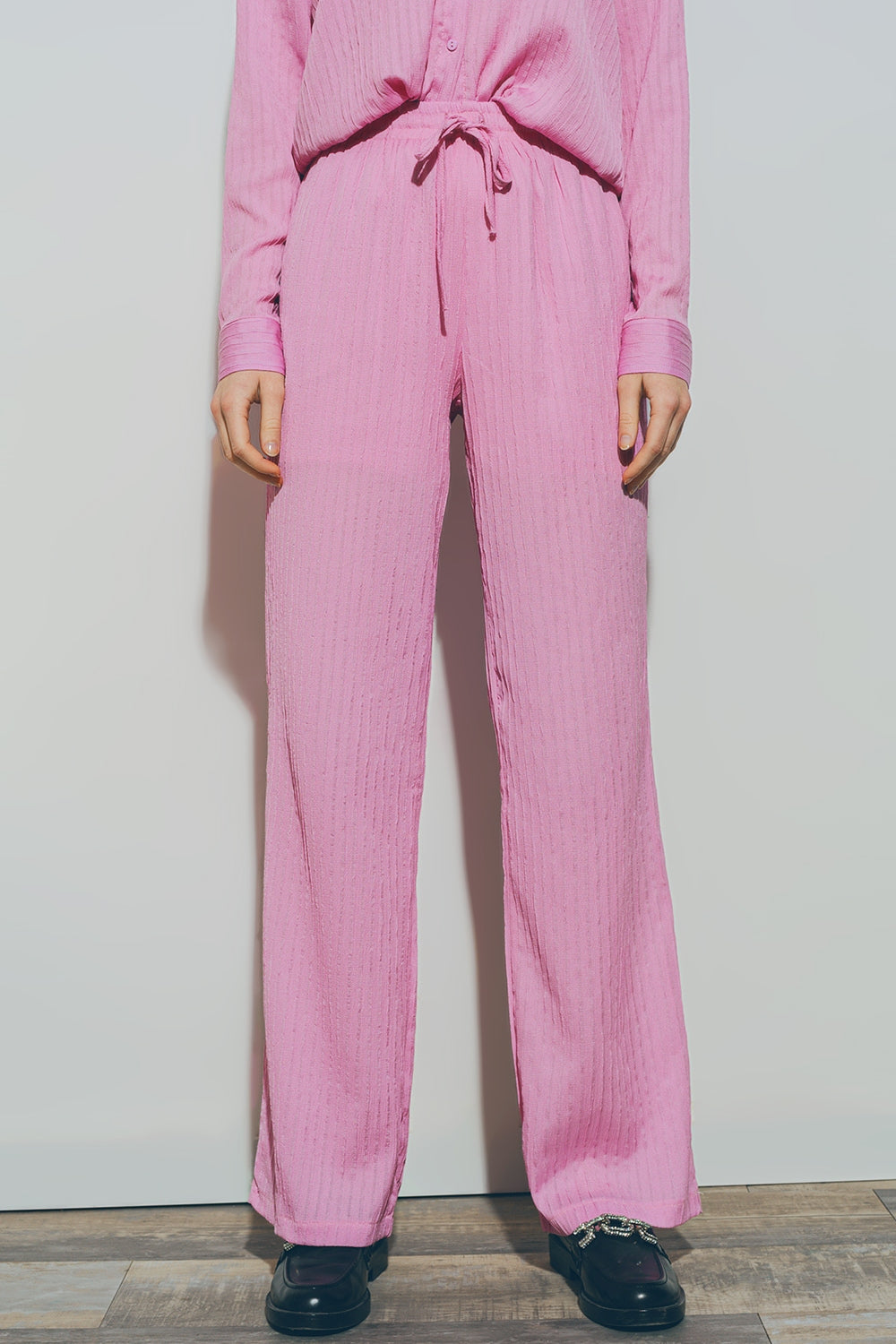 Textured Wide Leg Pants in Pink - trousers