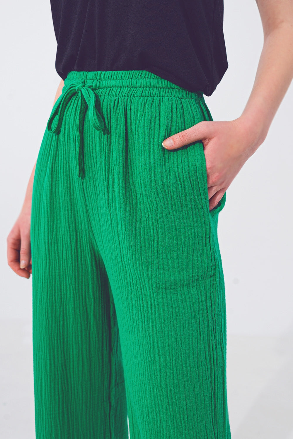 Textured Loose Fit Pants in Green - trousers