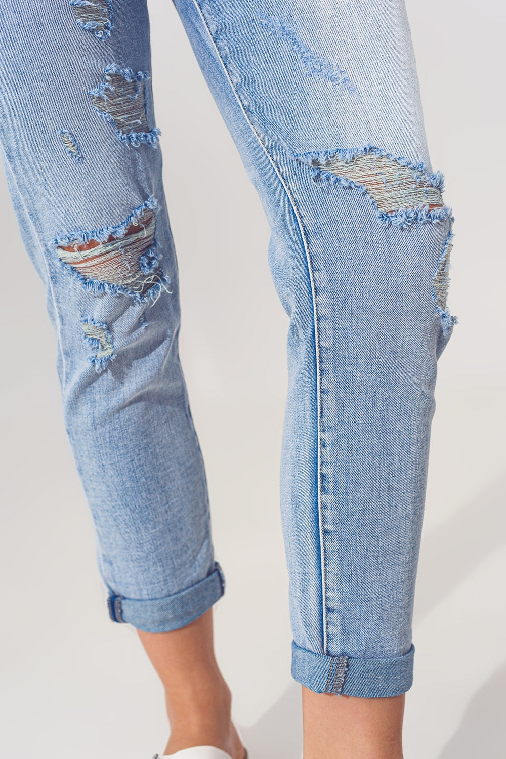 Extreme rip jean in bleach blue - Denim