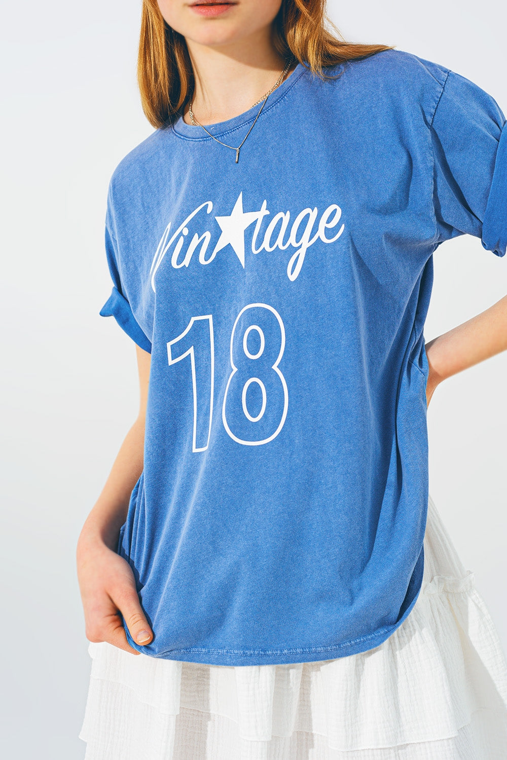T-Shirt with Vintage 18 Text in Blue - top