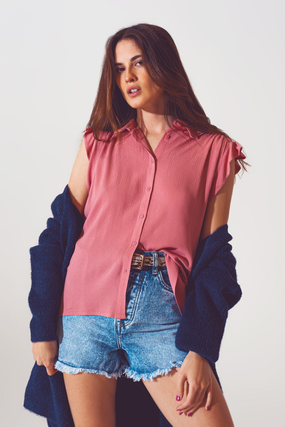 Blouse with frill short sleeve in pink