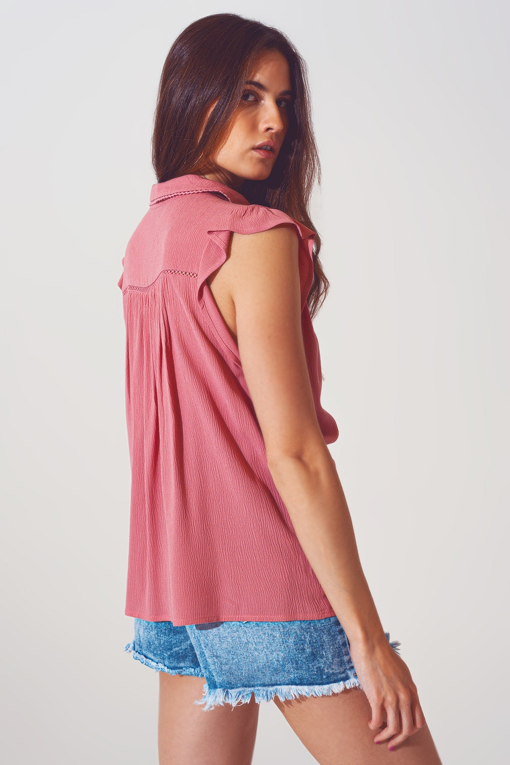 Blouse with frill short sleeve in pink - Shirts