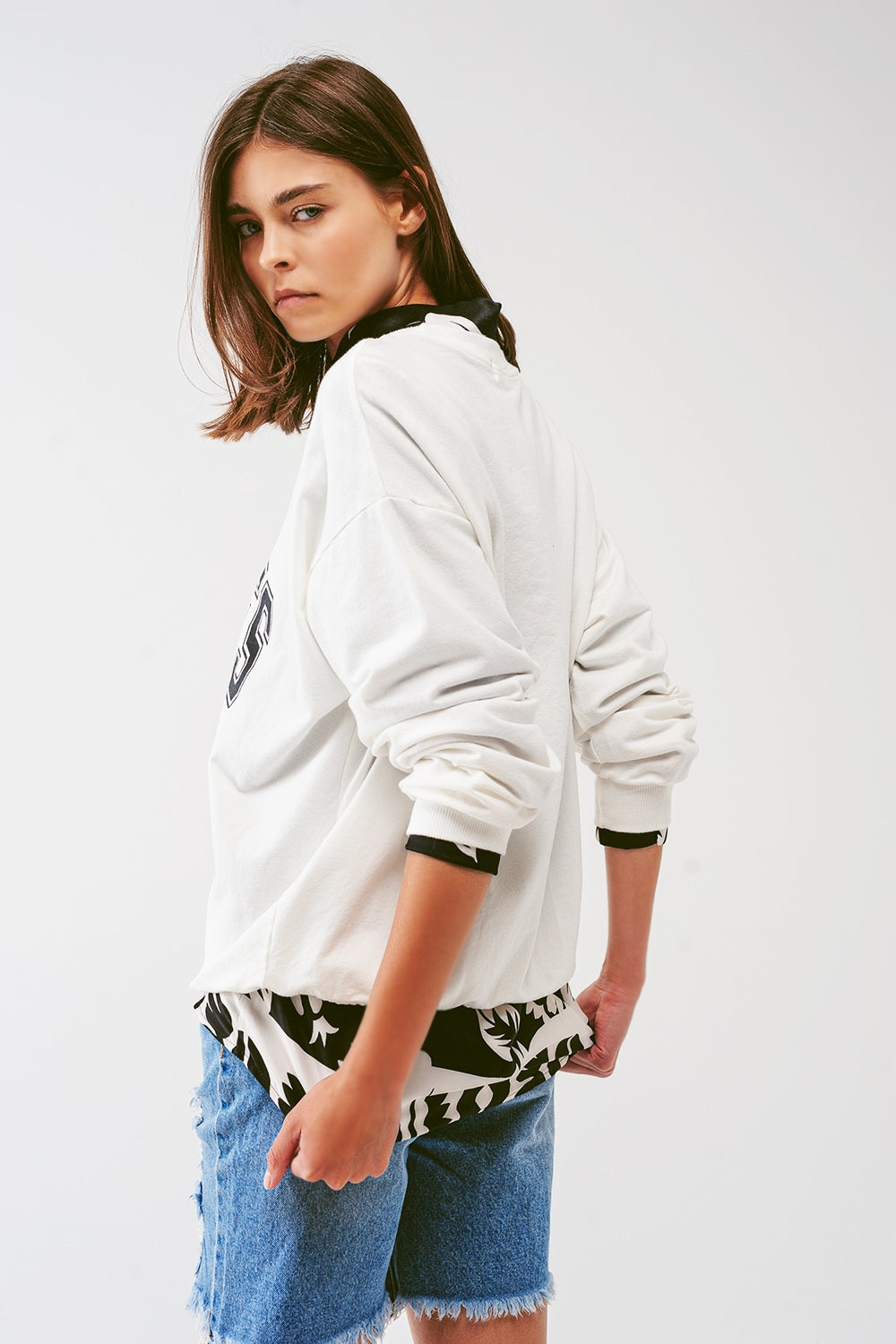 Oversized Sweatshirt with Los Angeles Text in White