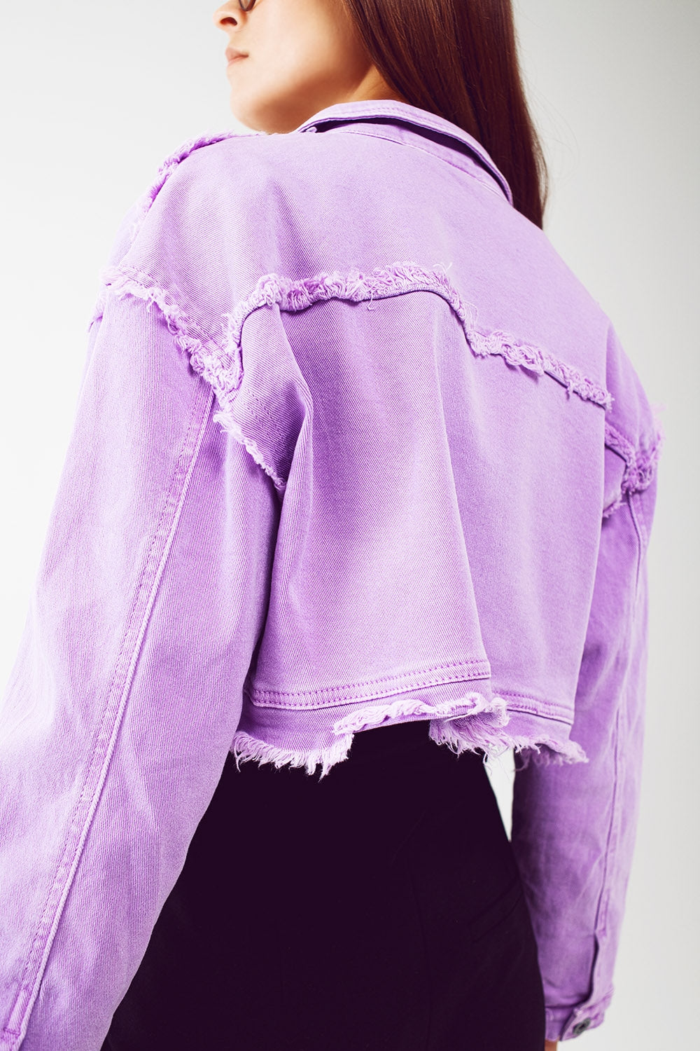 Gekürzte Trucker Jacke aus Jeansstoff in purple