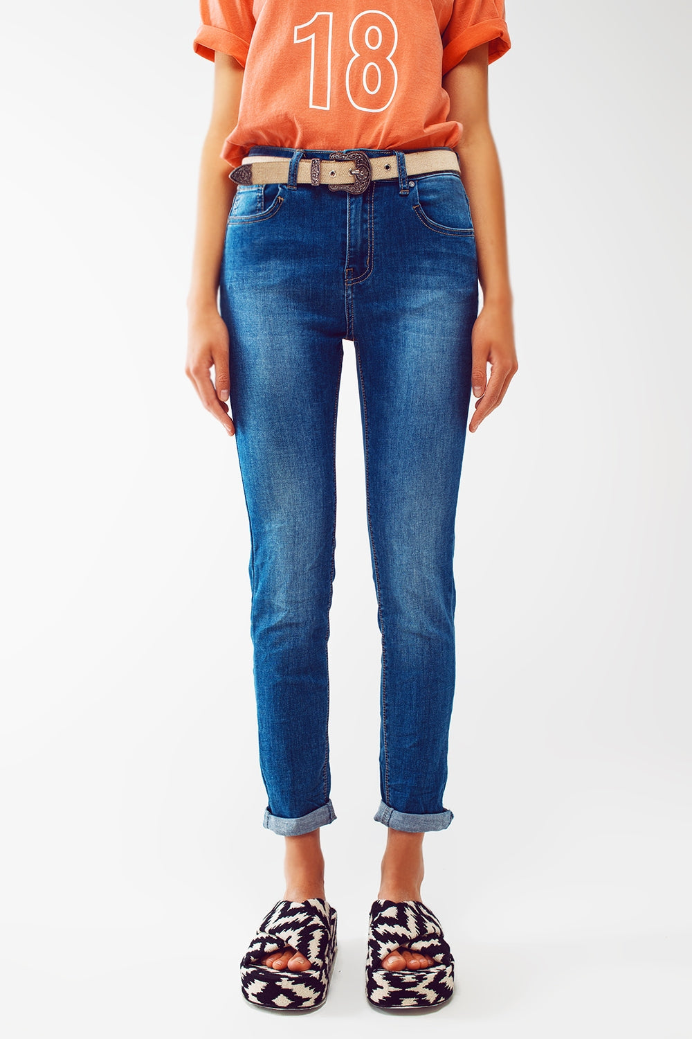 skinny jeans in mid wash - Denim