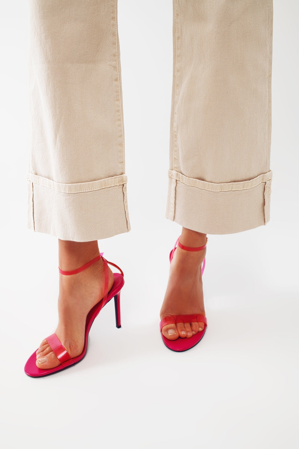 Straight Leg Jeans with Cropped Hem in beige - Coloured Jeans