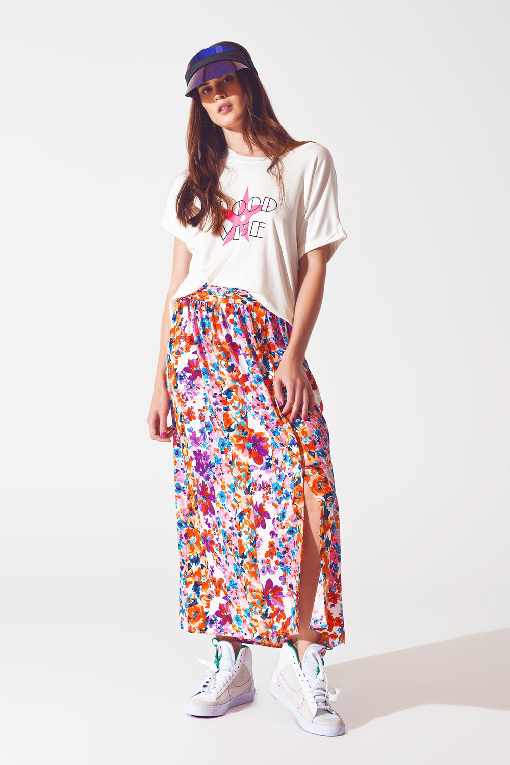 Boat Neck T-shirt With Good Vibe Text in White and Pink - top