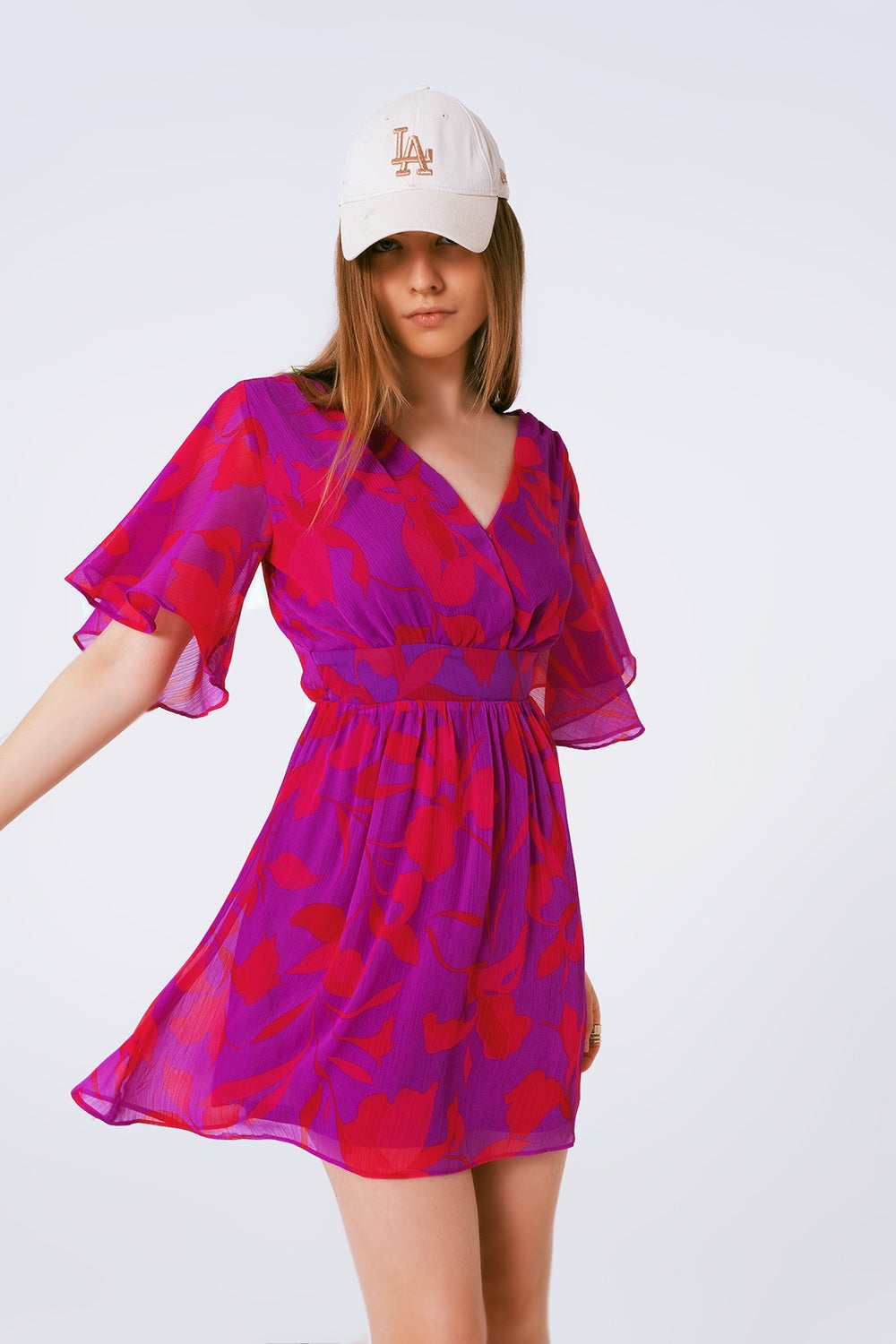 short sleeve V-neck chiffon mini dress in floral print - dress