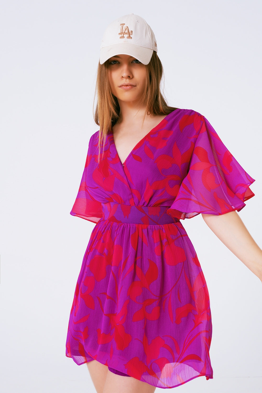 short sleeve V-neck chiffon mini dress in floral print - dress