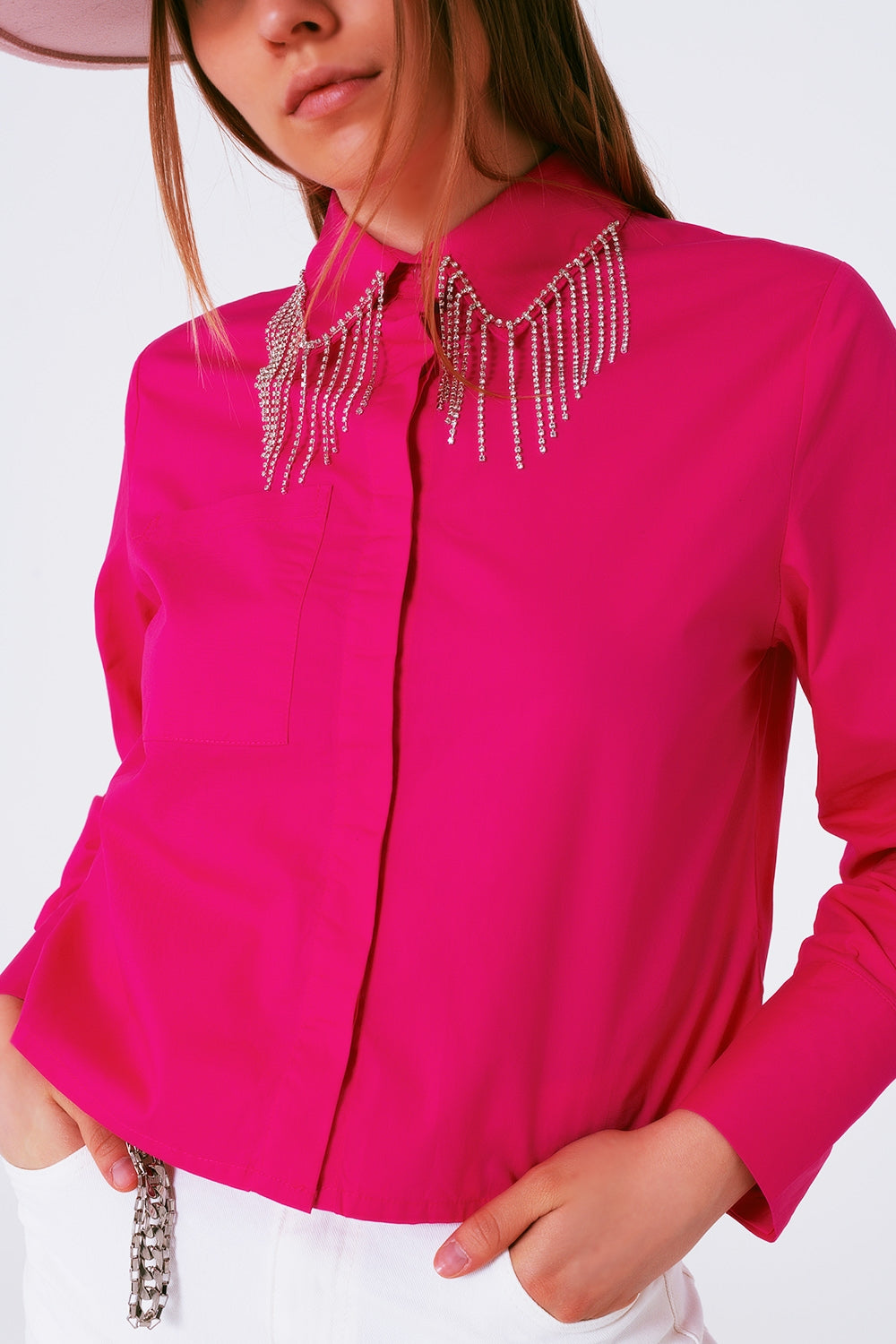 Chemise à col strassé et frangé fuchsia