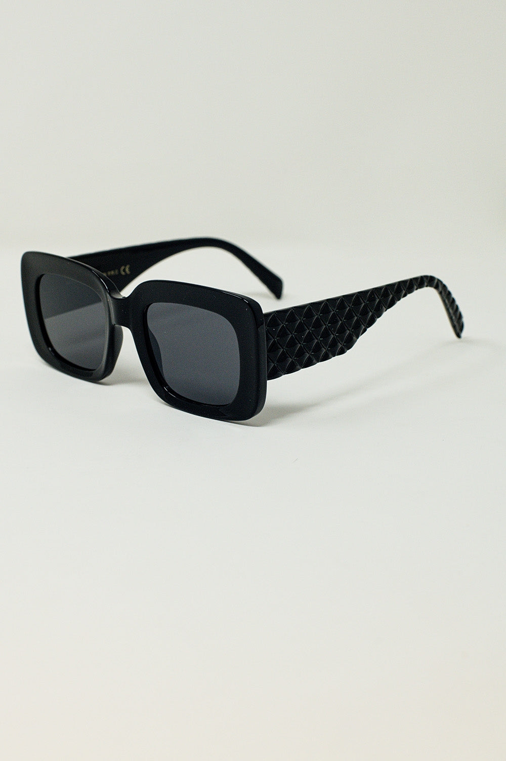 Oversized Oval Sunglasses With Side Detail in Black
