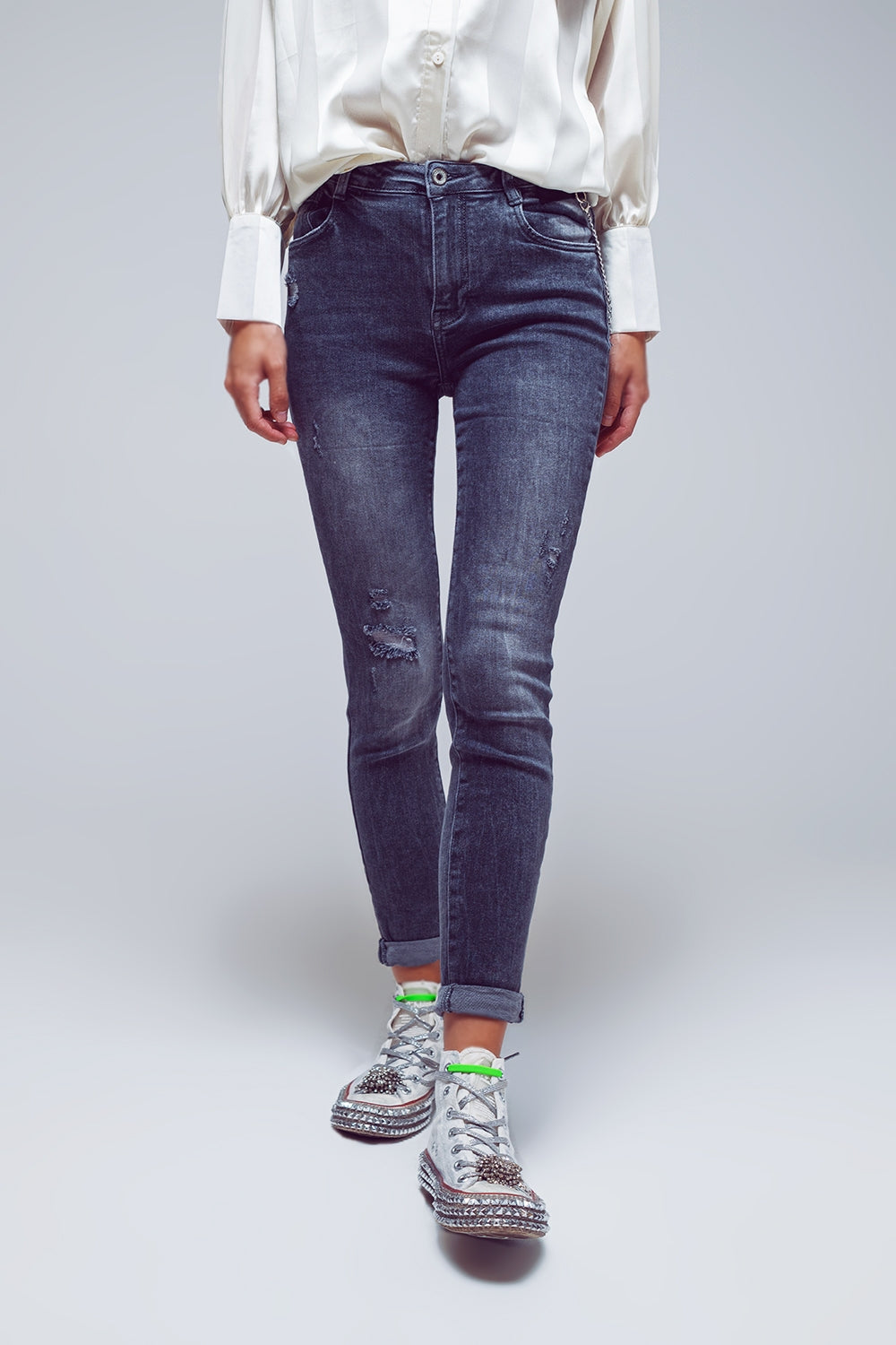 Skinny Fit Distressed Jeans in Grey - Denim