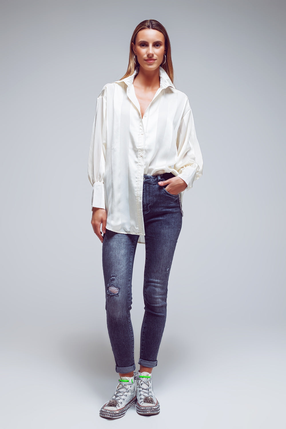 Skinny Fit Distressed Jeans in Grey - Denim