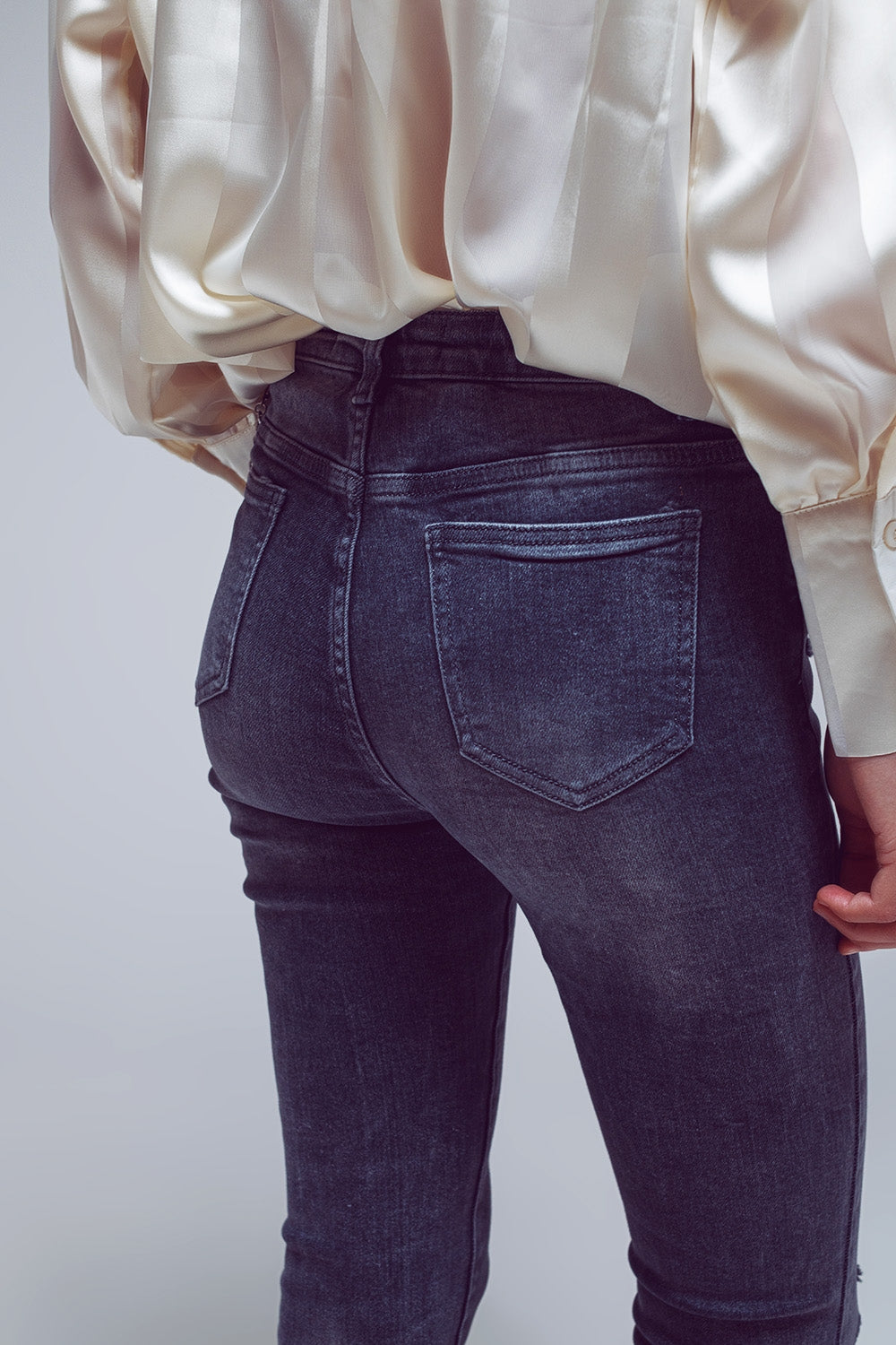 Skinny Fit Distressed Jeans in Grey - Denim