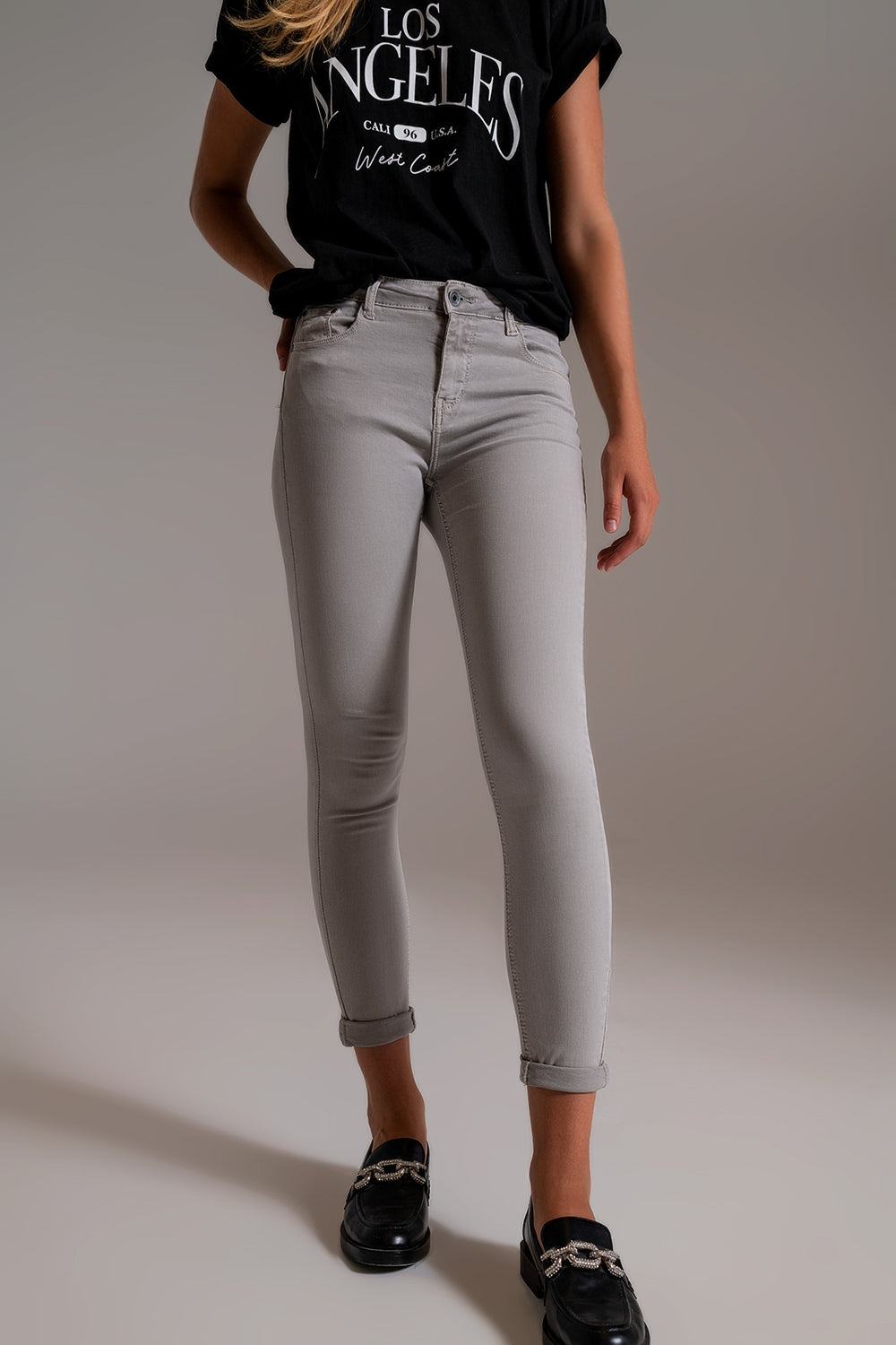 Light gray ankle jeans with soft wrinkles - Coloured Jeans