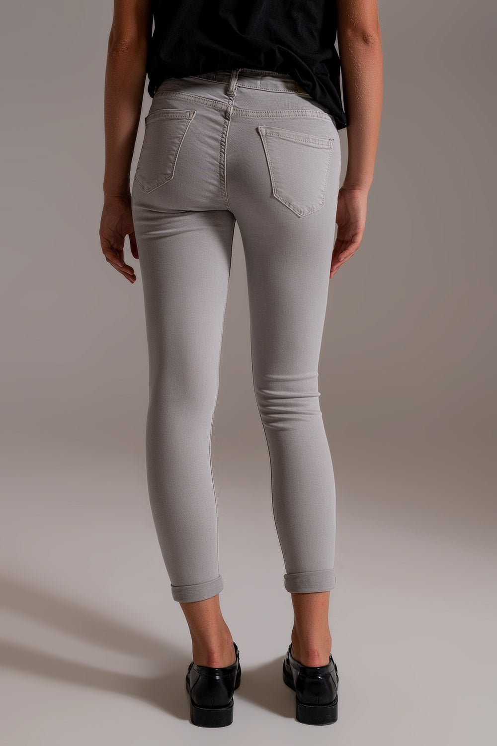 Light gray ankle jeans with soft wrinkles - Coloured Jeans