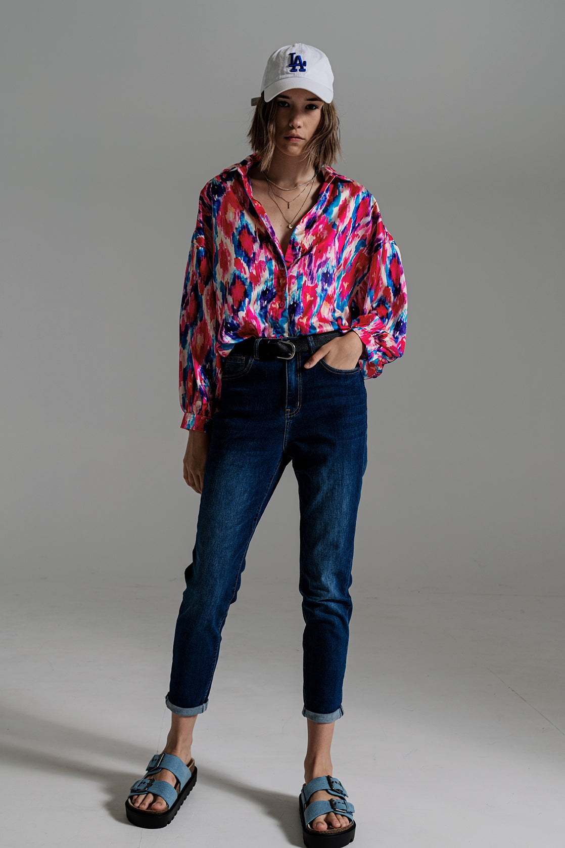 Regular Leg Basic Jeans in Mid Wash - Denim
