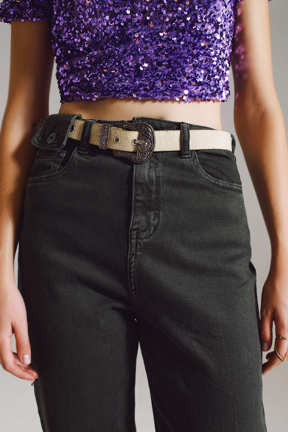 Khaki green relaxed pants with pocket detail at the waist - Coloured Jeans