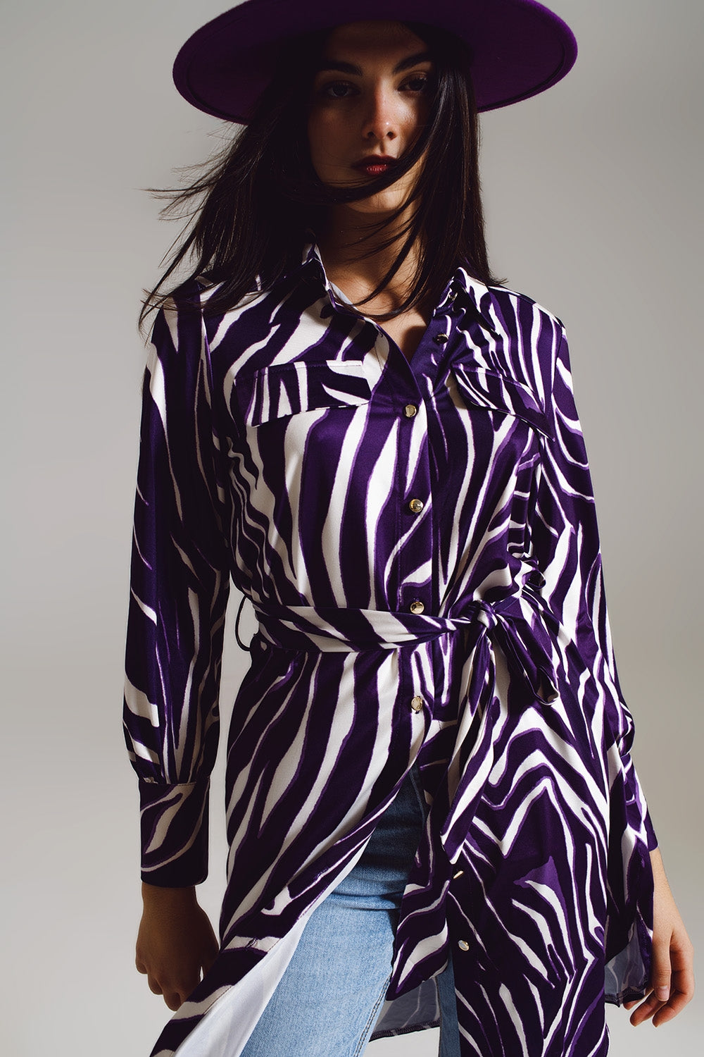 Midi short dress with zebra print in white and purple - dress