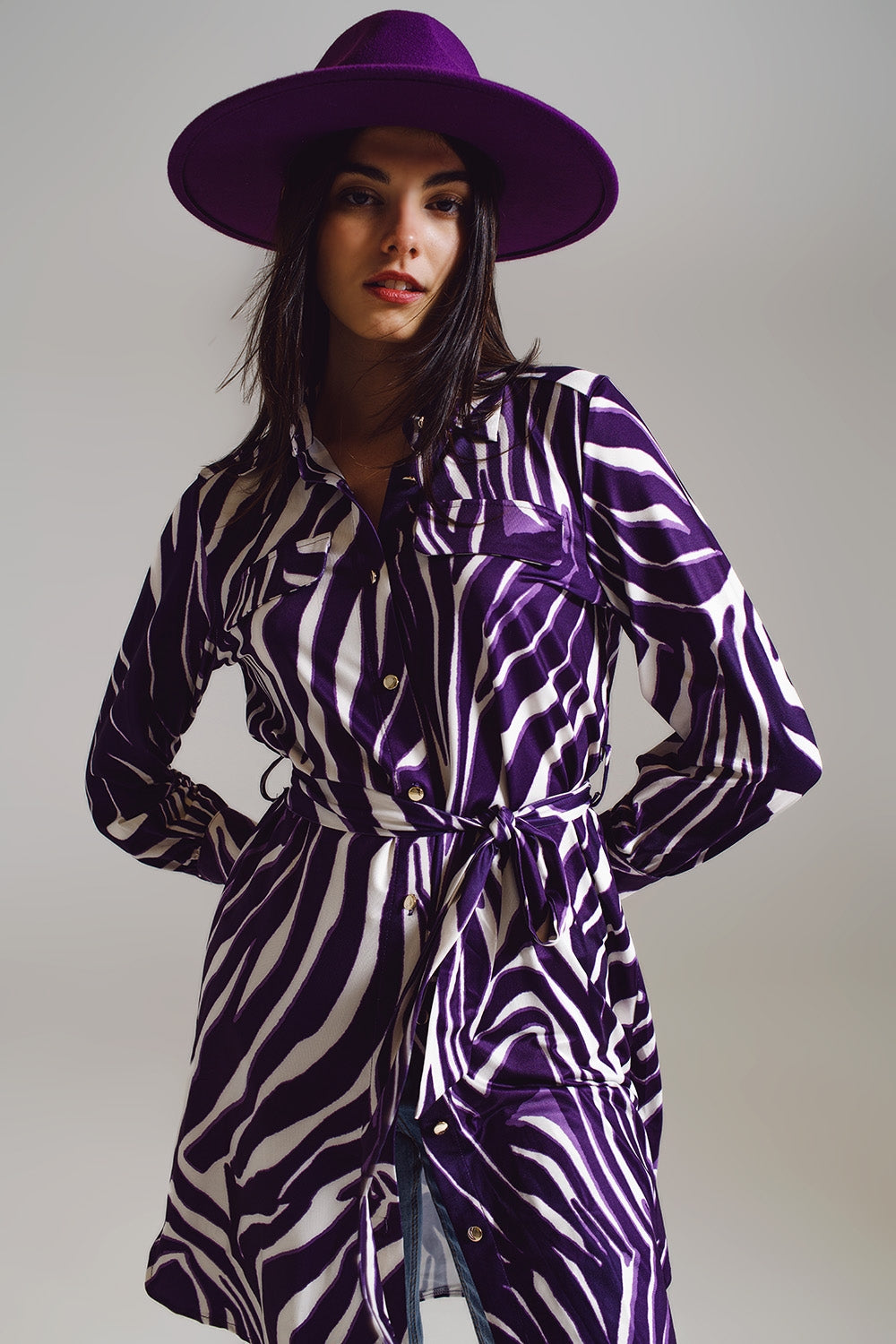 Midi short dress with zebra print in white and purple - dress