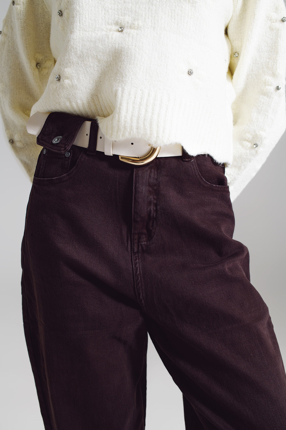 Brown relaxed pants with pocket detail at the waist - Coloured Jeans