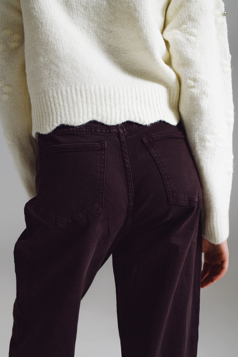 Brown relaxed pants with pocket detail at the waist - Coloured Jeans