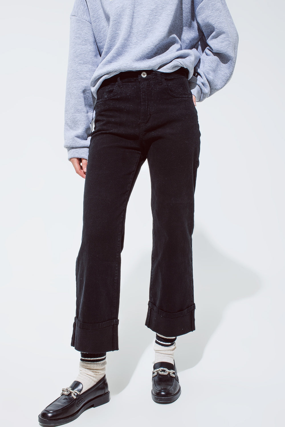 Straight leg jeans in black with folded trouser legs - Coloured Jeans