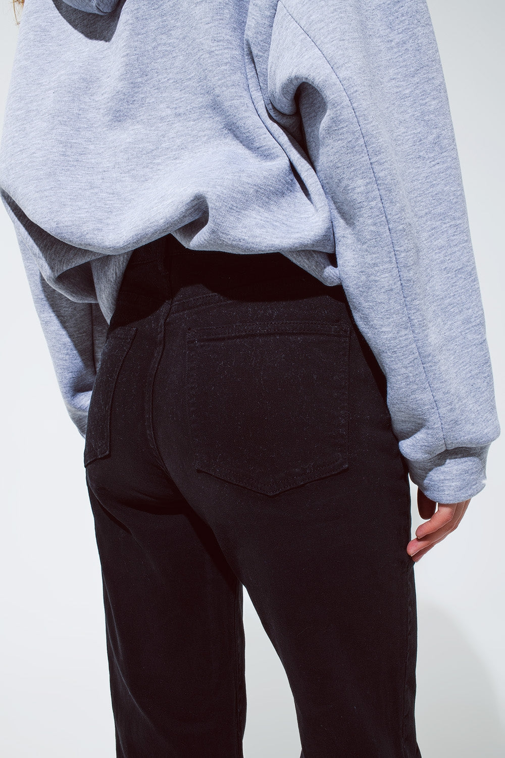 Straight leg jeans in black with folded trouser legs - Coloured Jeans