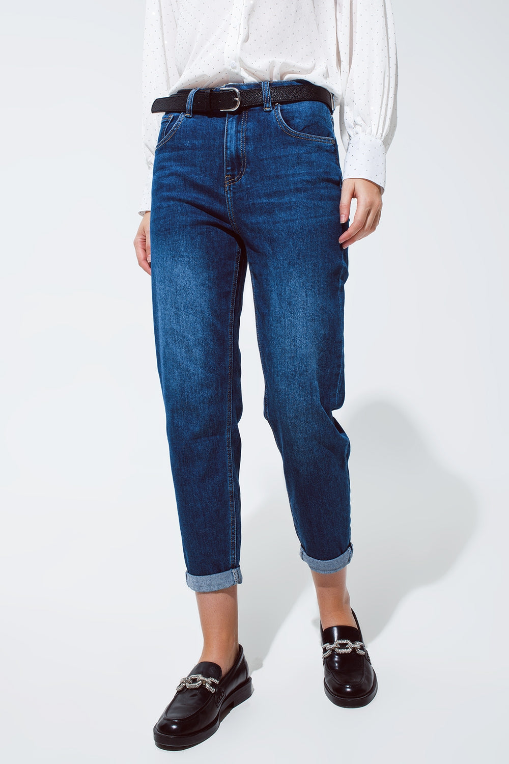 Mum Jeans in Medium Wash With Folded Hem - Denim