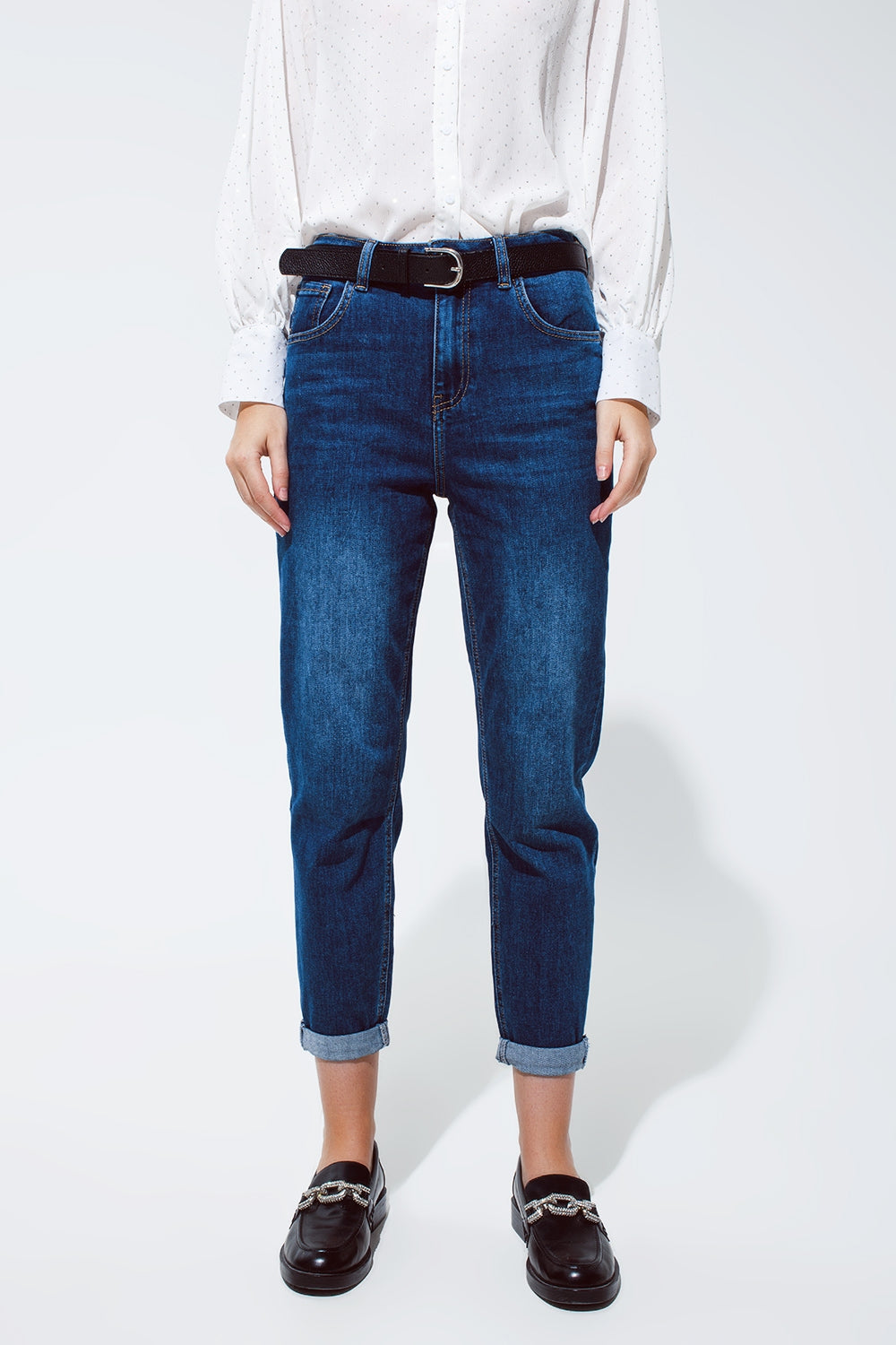 Mum Jeans in Medium Wash With Folded Hem - Denim