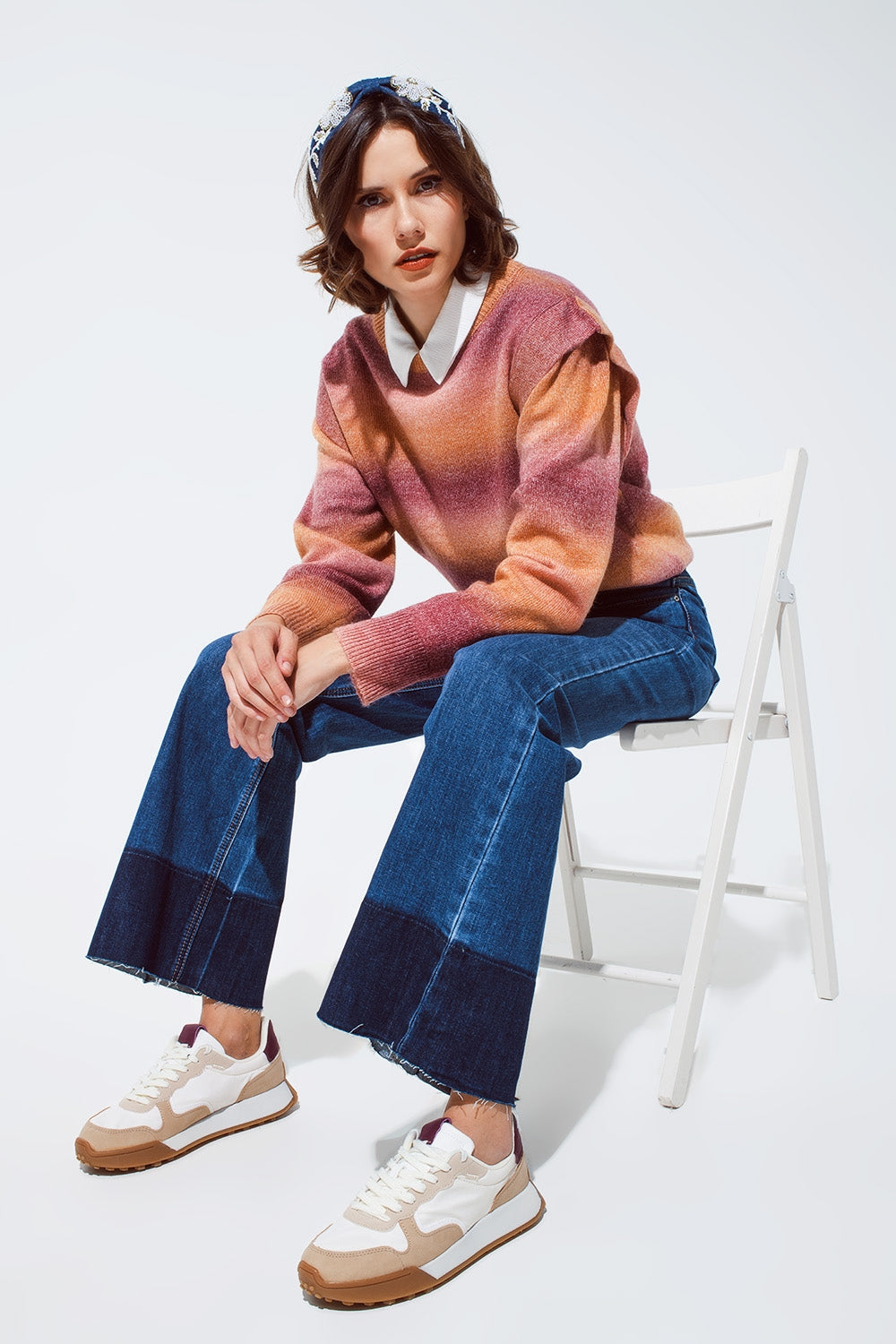 Blue flaired jeans with dark blue hem - Denim