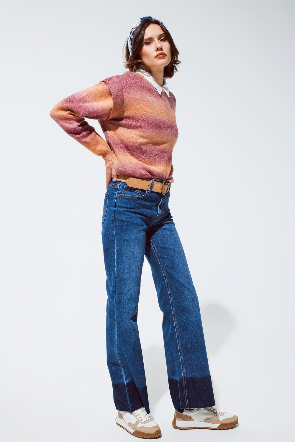 Blue flaired jeans with dark blue hem - Denim