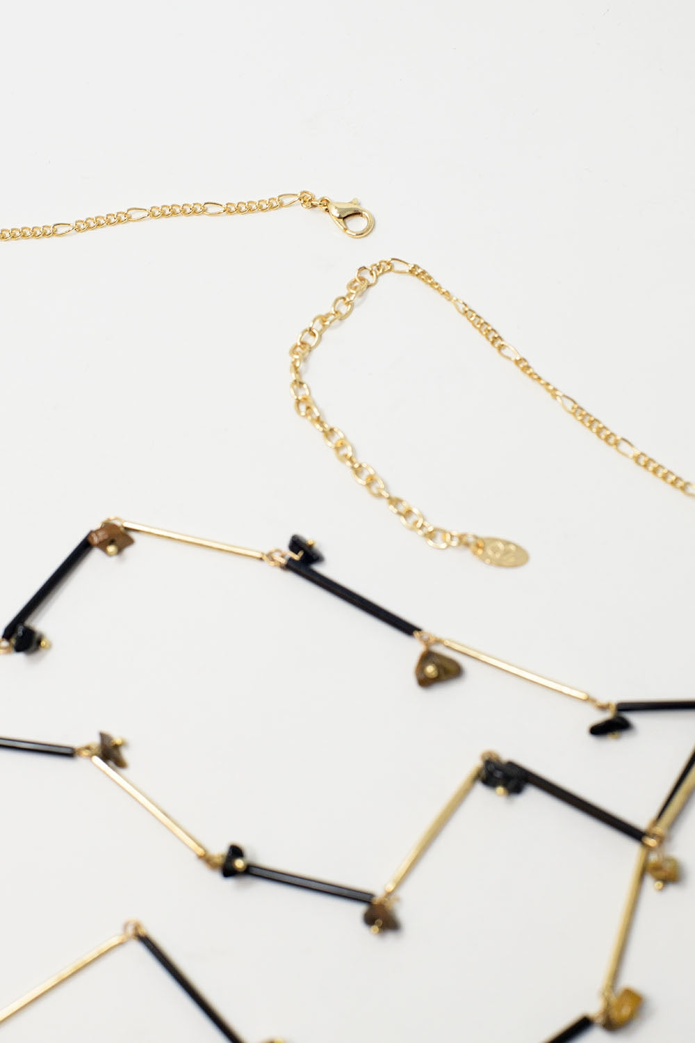 Short 3 in 1 Necklace with black and golden beads