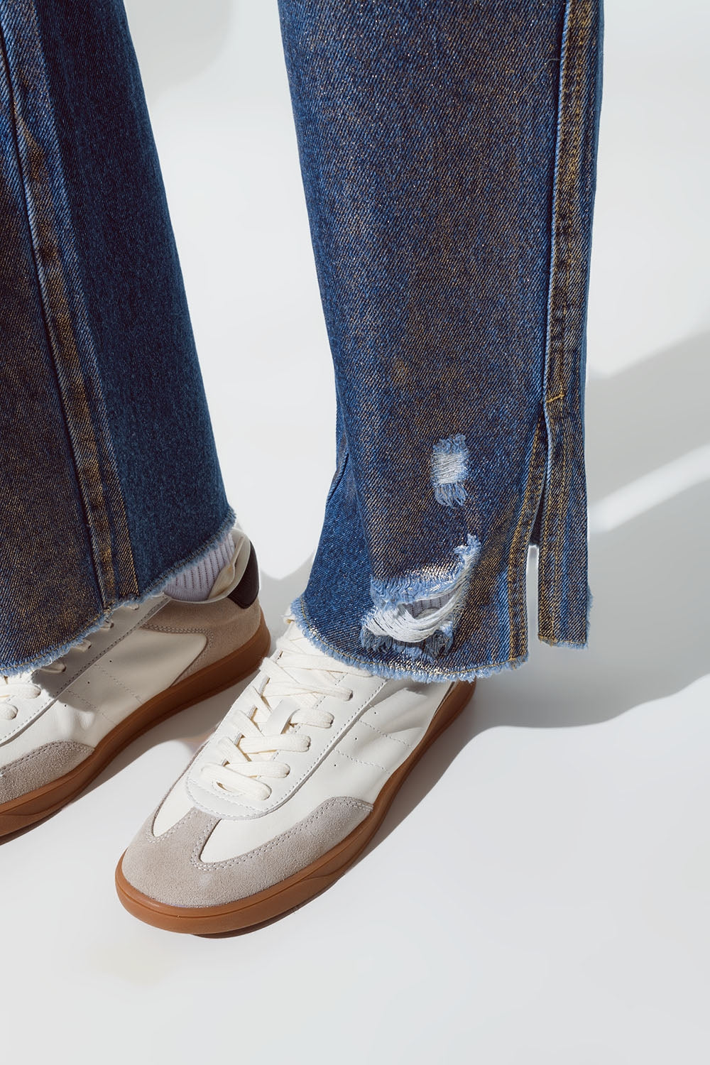 Straight leg ripped jeans with gold metallic glow - Denim