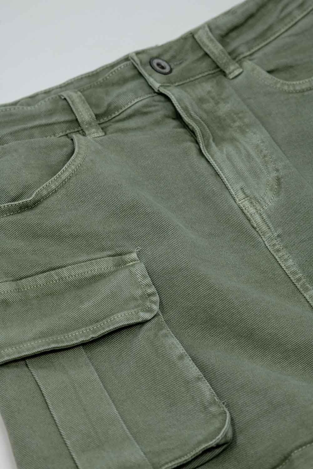 Cargo mini skirt in khaki