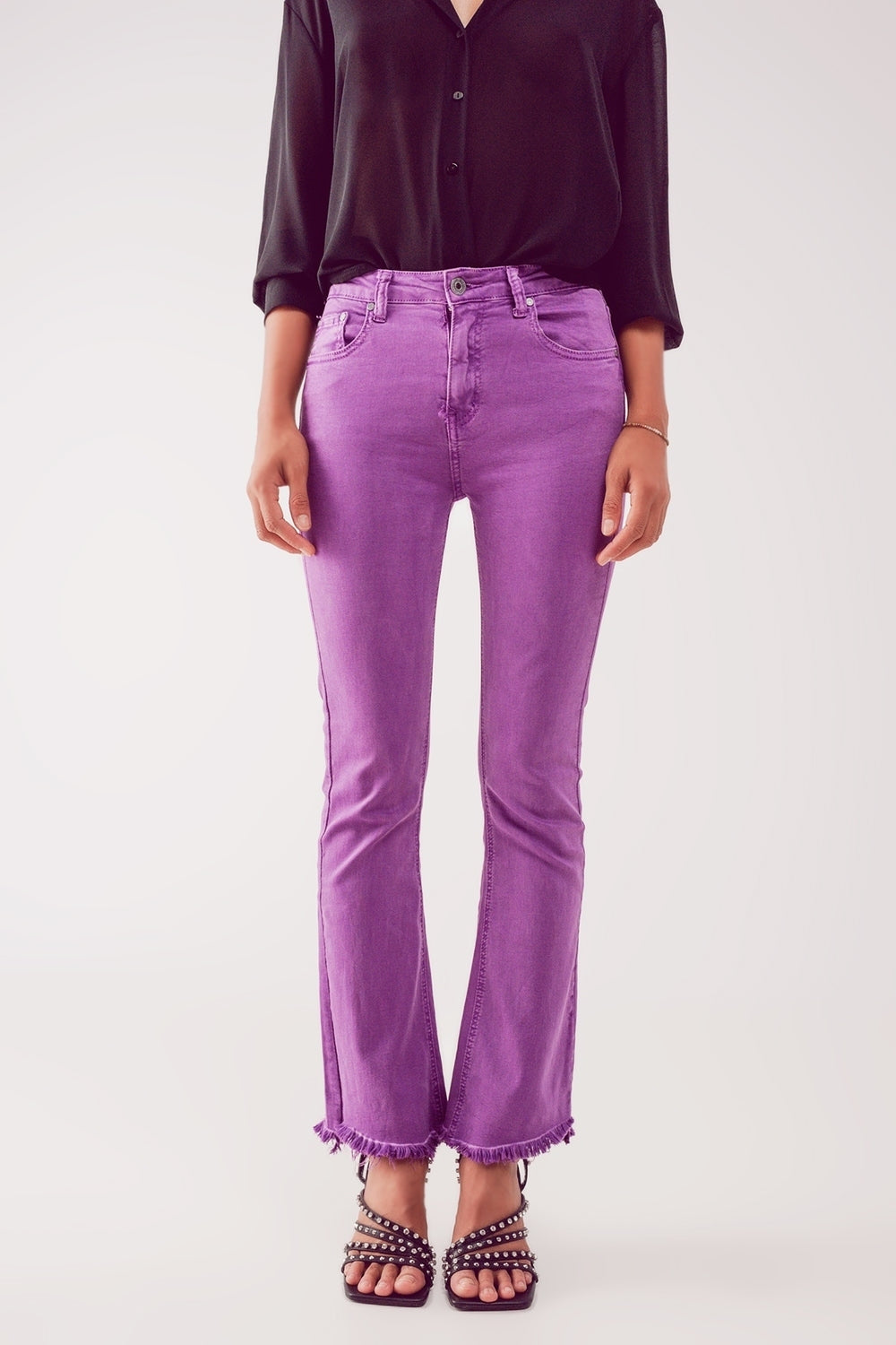 Flare jeans with raw hem edge in purple - Coloured Jeans