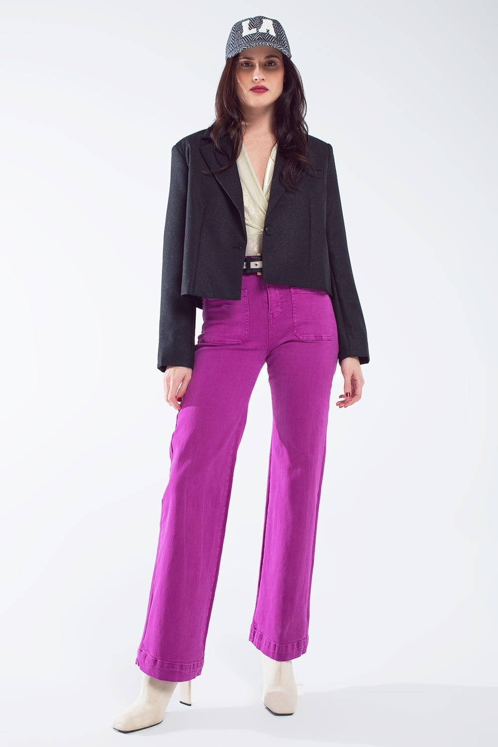 high waisted front pockets flare jeans in magenta - Coloured Jeans