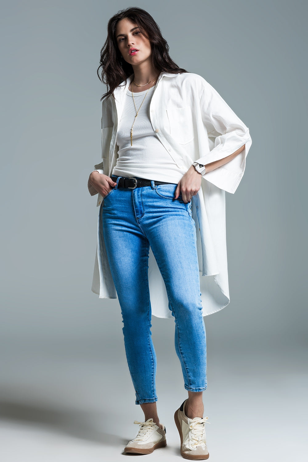 Light blue basic skinny jeans with short slit at hem - Denim