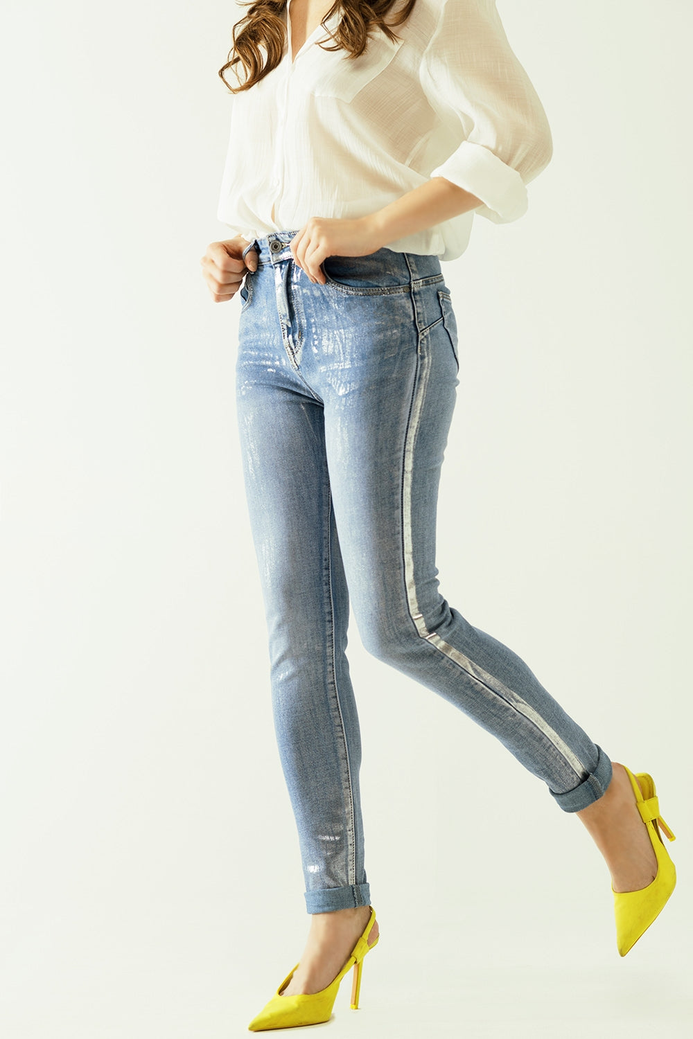 High-waisted jeans with five pockets with silver powder-coated effect - Denim