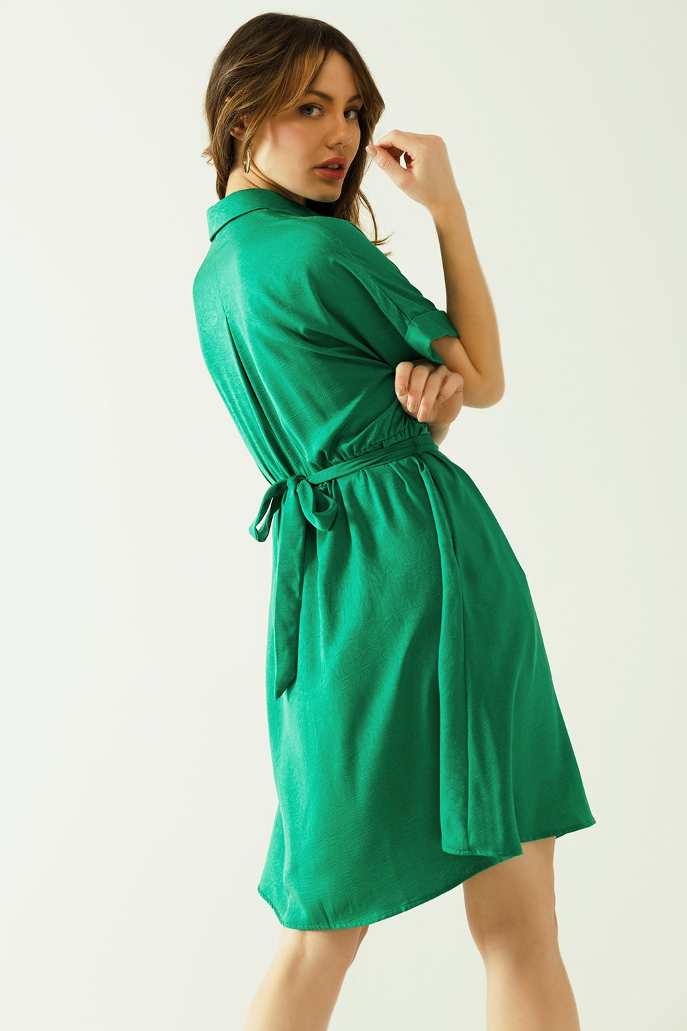 Relaxed belted mini dress with button placked down the front in green - dress