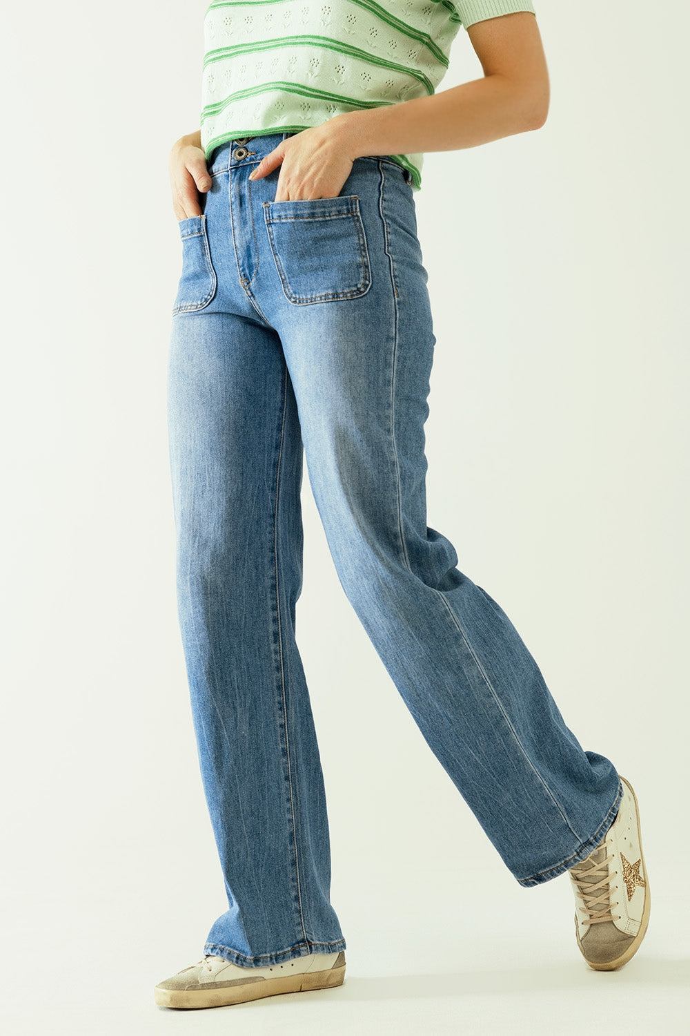 Jeans wide legs with front closure with metalic buttons and front pockets - Denim