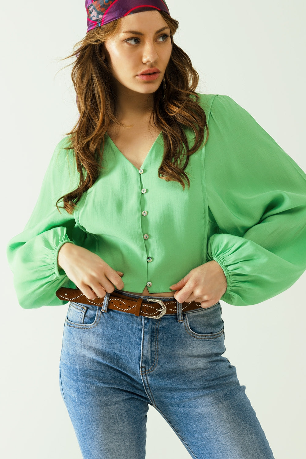 Green blouse with balloon sleeves and frontal closure with buttons - Shirts