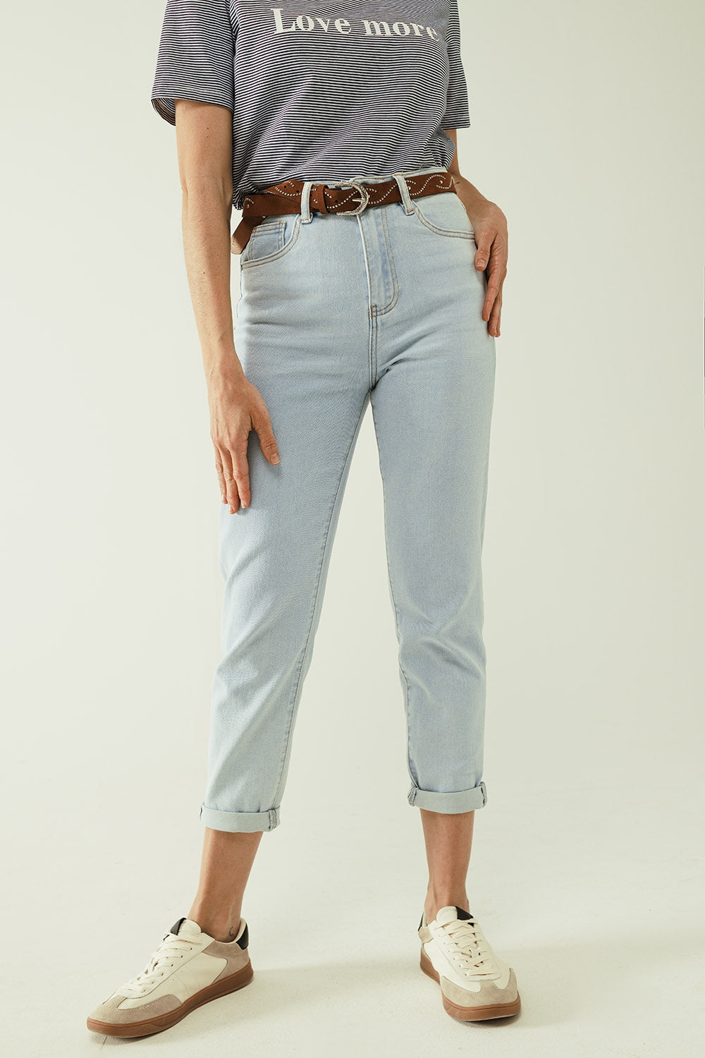 Straight light blue jean with hem and five pockets - Denim