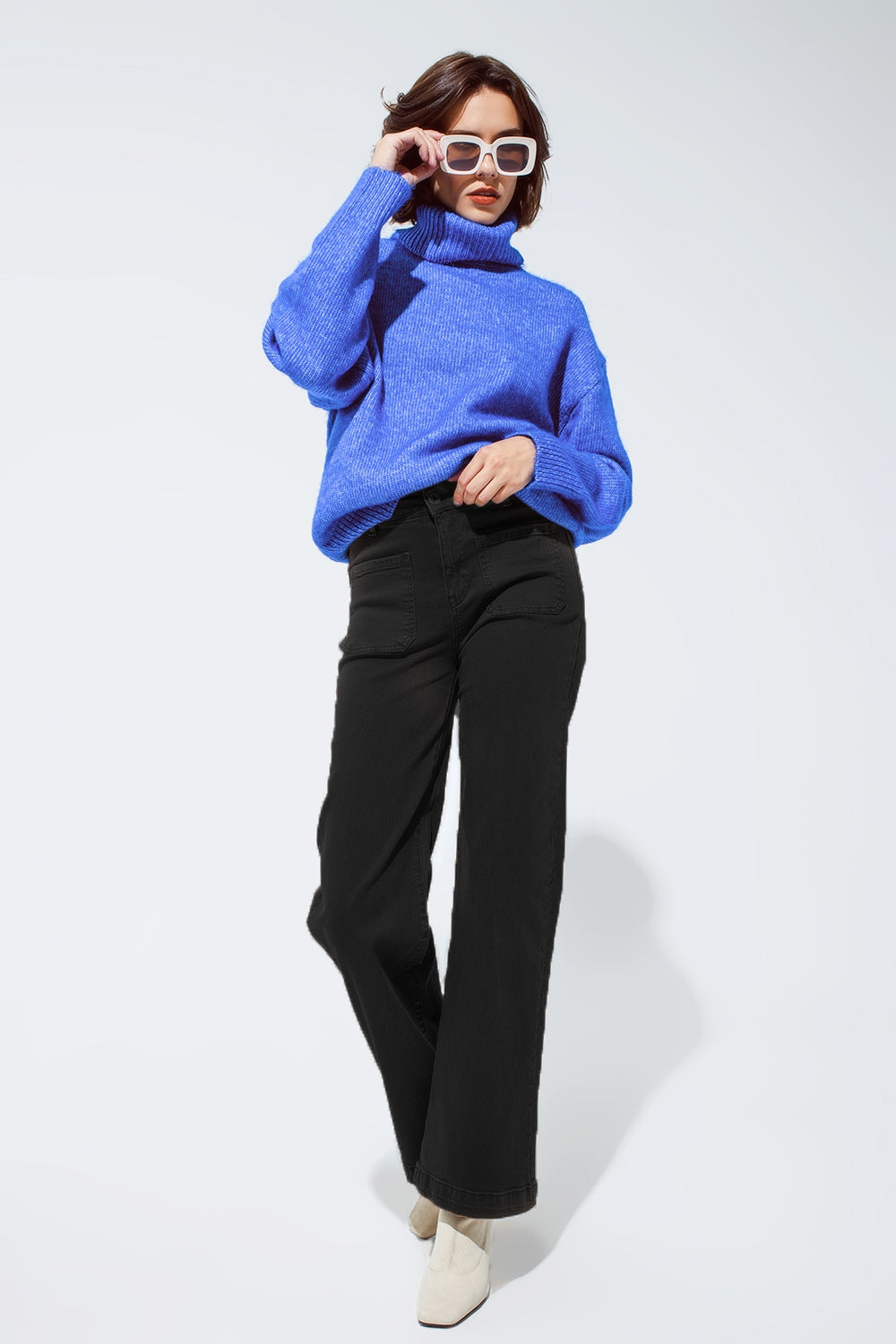 high waisted front pockets flare jeans in black - Coloured Jeans