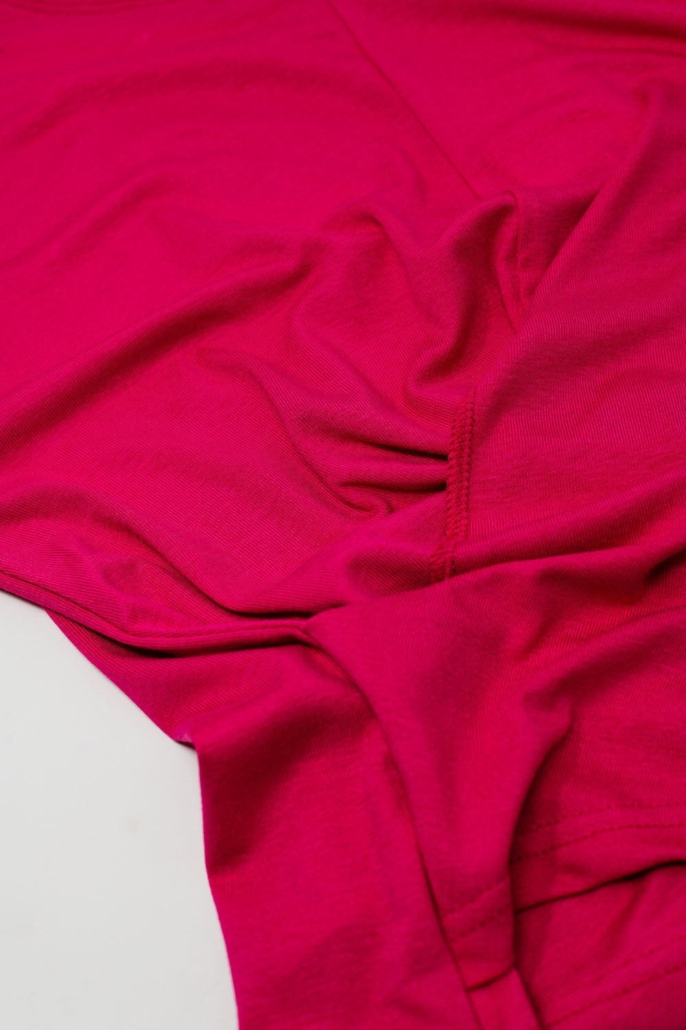 Crew neck T-Shirt with draped design and cap sleeve In Fuschia - top