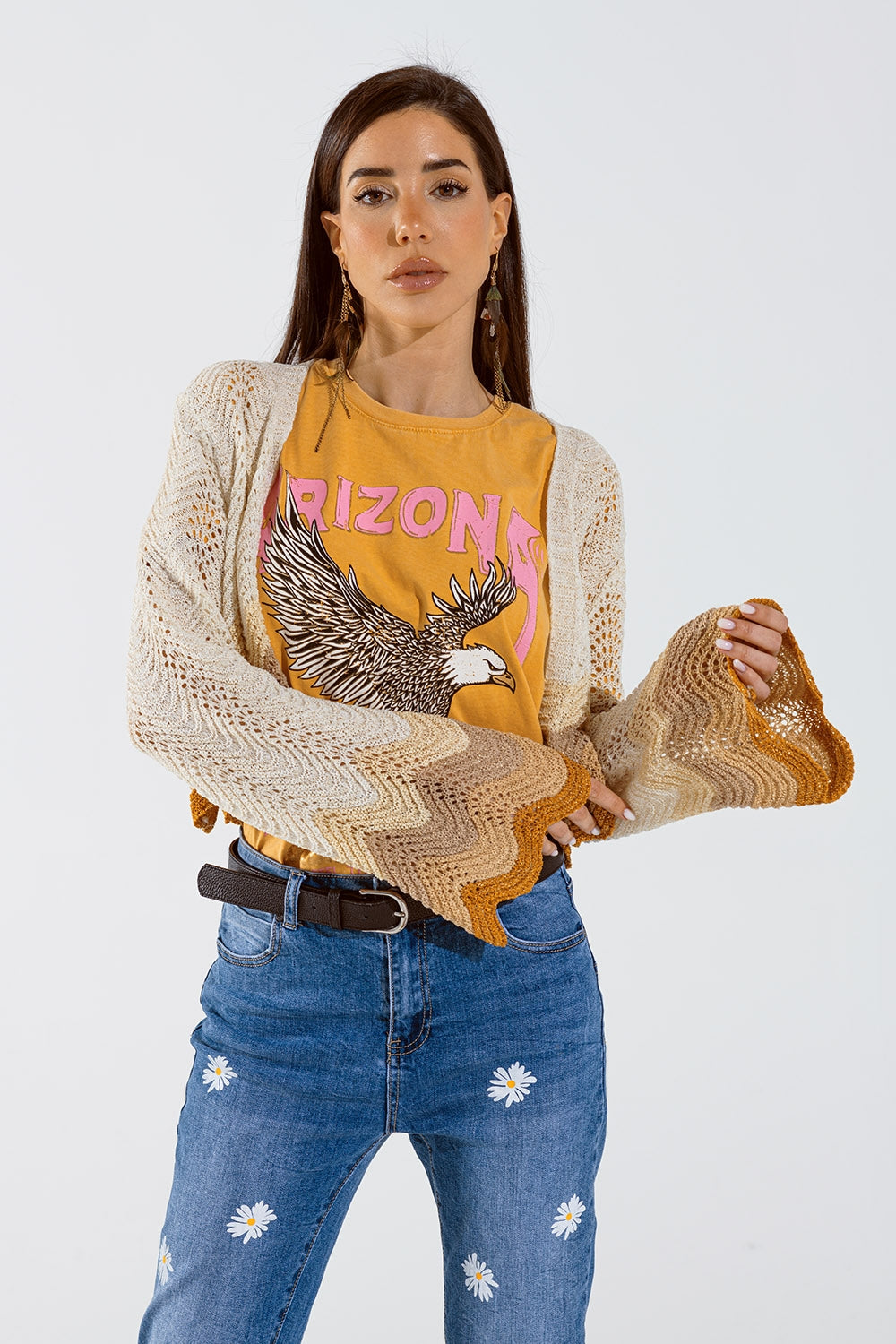 Short knitted cardigan with angel sleeves and wave multicolor detail in beige