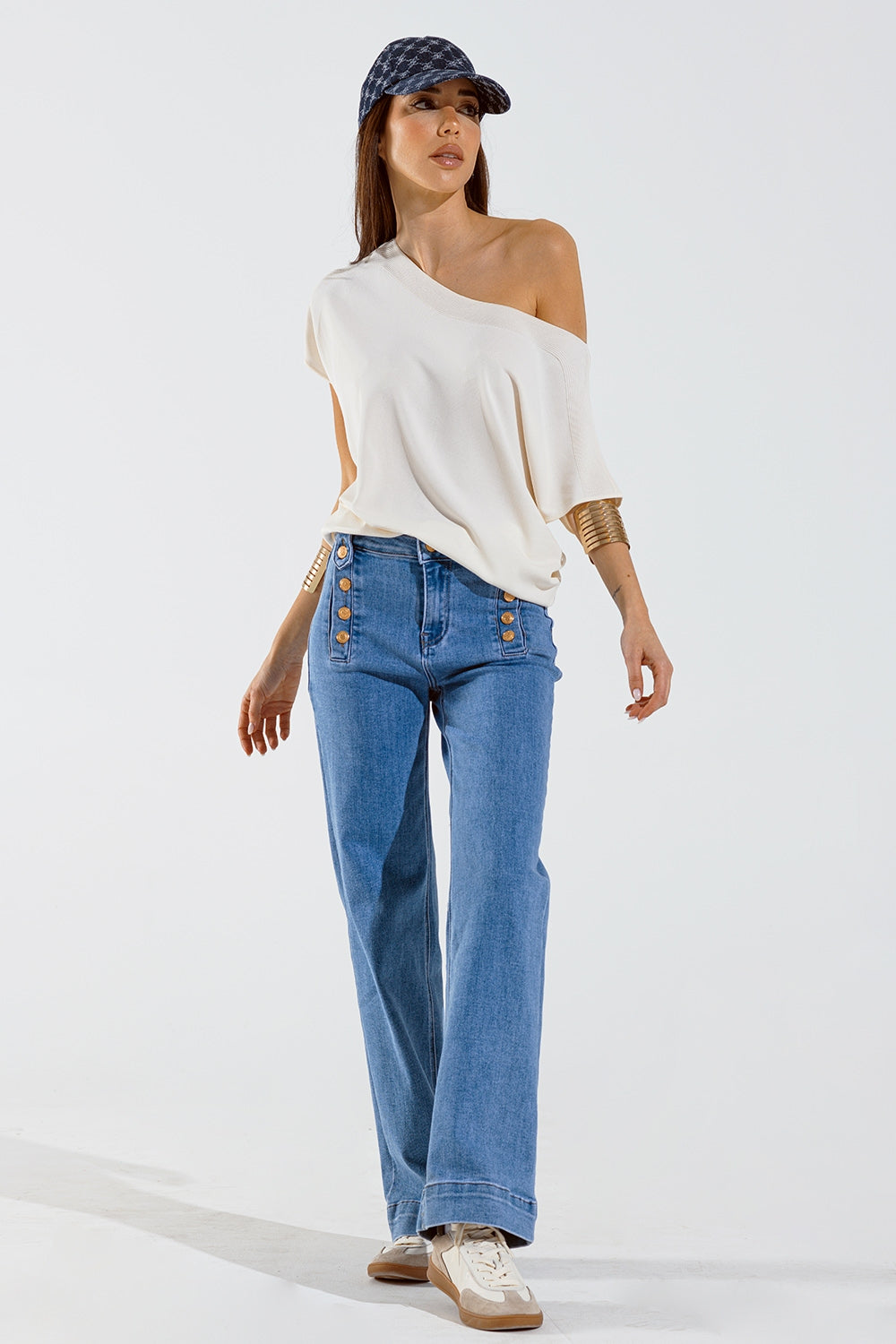 Straight Marine Style Jeans With Golden Buttons Details On The Side in Mid Blue - Denim