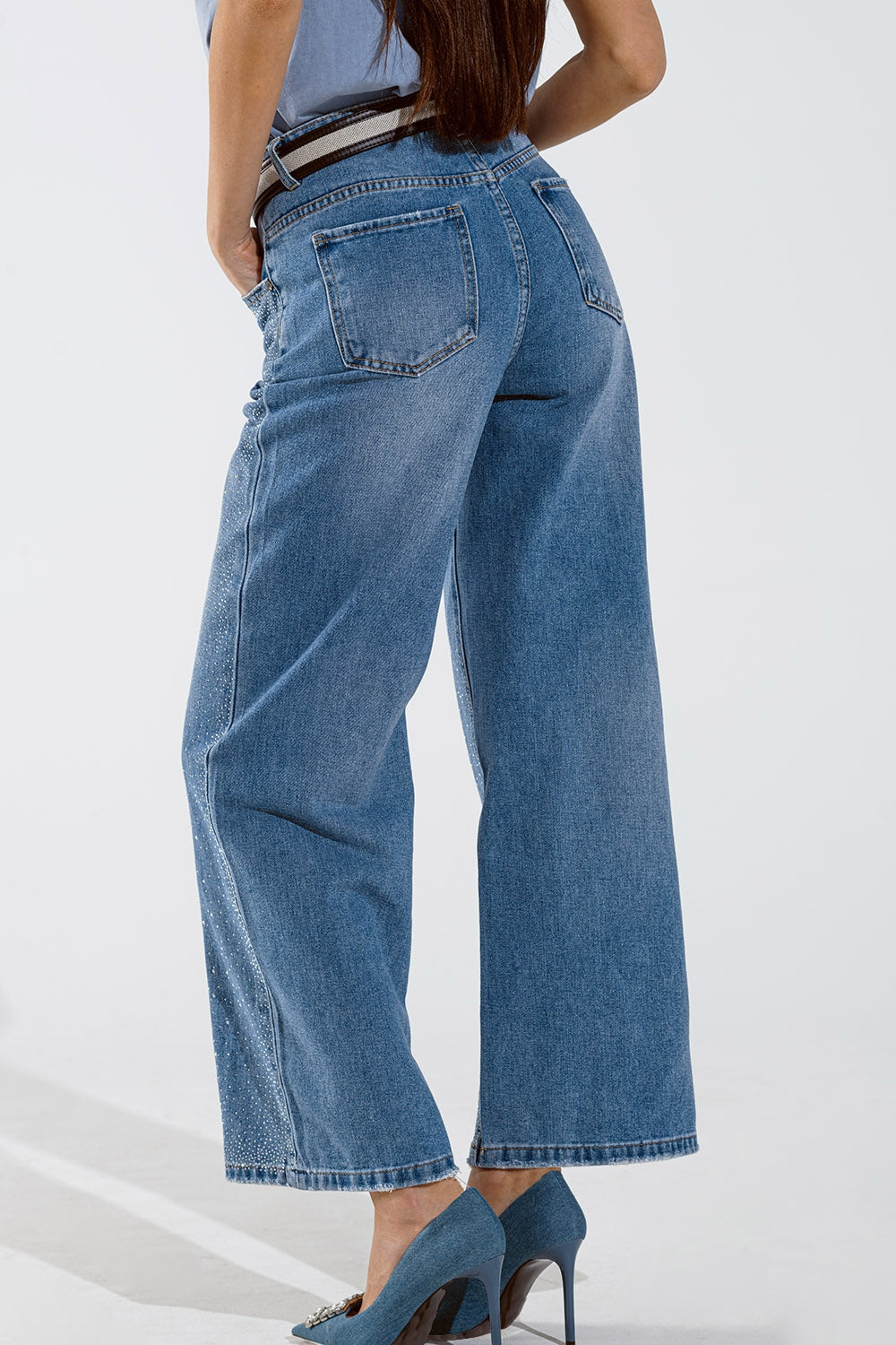 Wide Leg Jeans With Exposed Buttons And Stras Details in Mid Wash - Denim