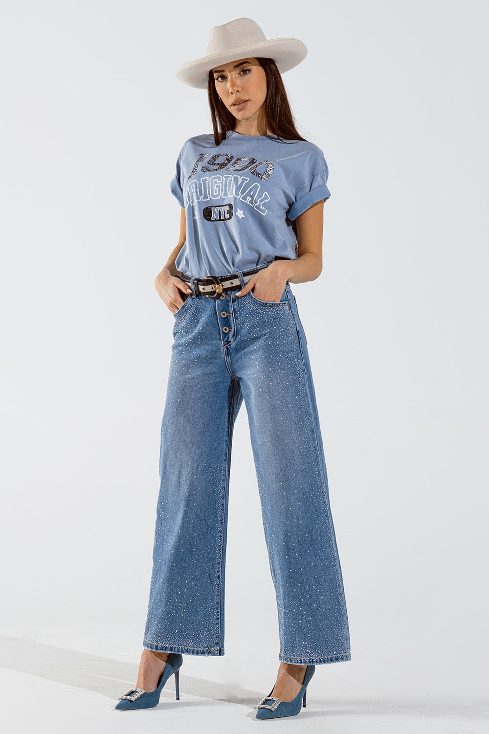 Wide Leg Jeans With Exposed Buttons And Stras Details in Mid Wash - Denim