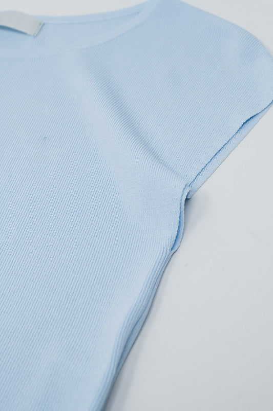 Cropped Knitted Short Sleeves T-shirt in Blue - jumper